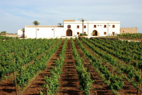 Отель Agriturismo Baglio Donnafranca Wine Resort  Марсала